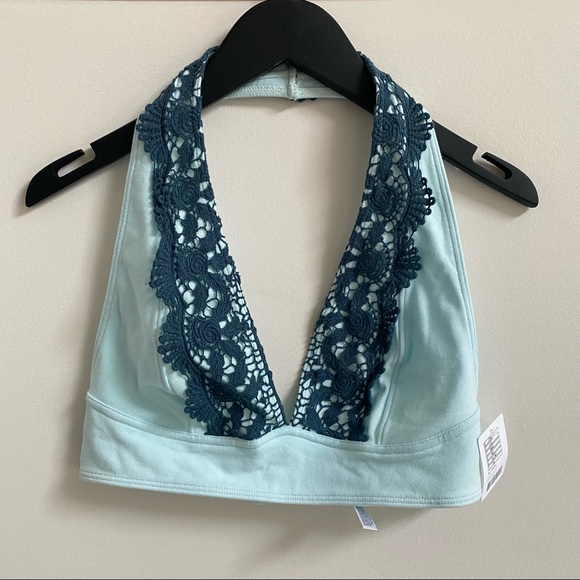 UO Crochet Bralette - Picture 1 of 4